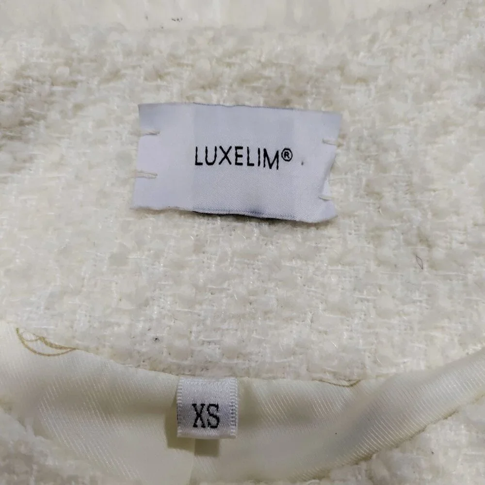 Luxelim Ivory Classic Boucle Wool Tweed Gold Tone Buttons Cropped Jacket Size XS - Picture 9 of 14